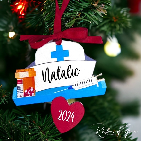 Joyful Nurses: Personalized Christmas Ornament for Your Holiday Heroes! NEW - Picture 1 of 8
